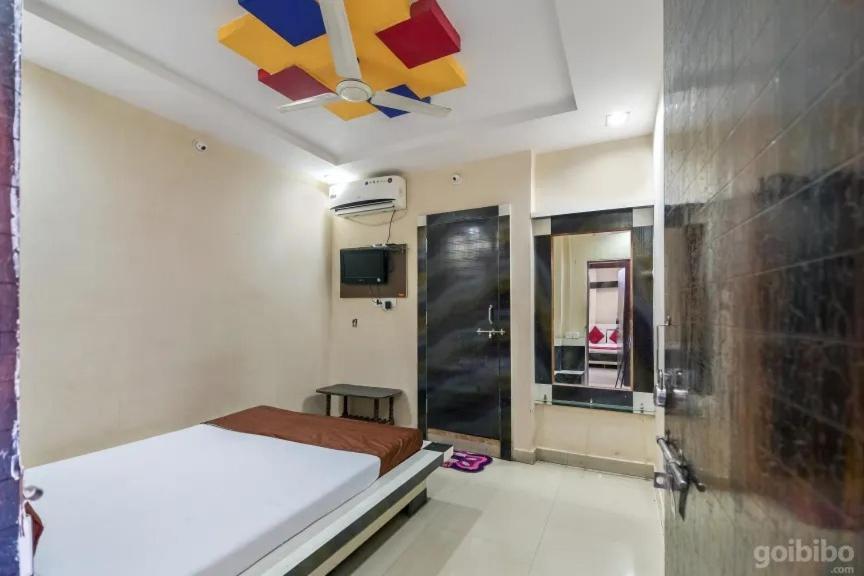 Hotel Rameshwaram Ujjain Εξωτερικό φωτογραφία